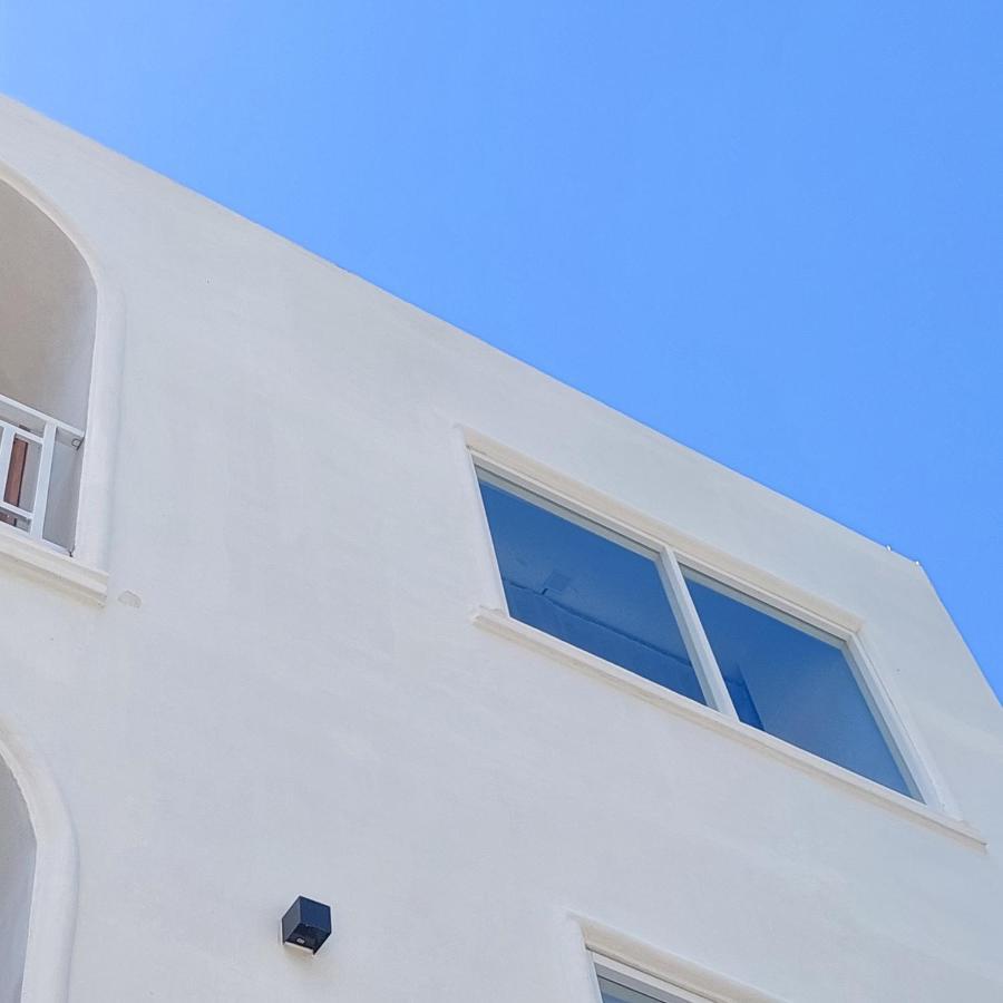The Riton Hotel Tigaras المظهر الخارجي الصورة