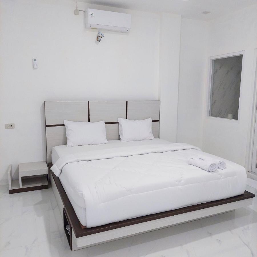 The Riton Hotel Tigaras المظهر الخارجي الصورة
