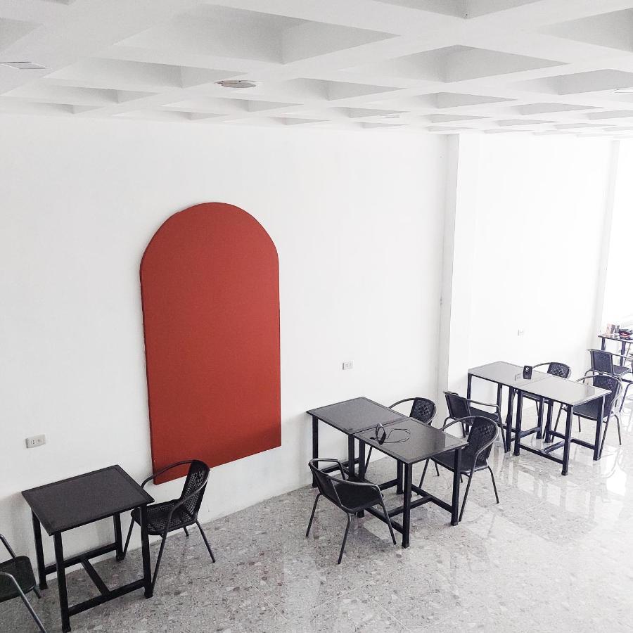 The Riton Hotel Tigaras المظهر الخارجي الصورة